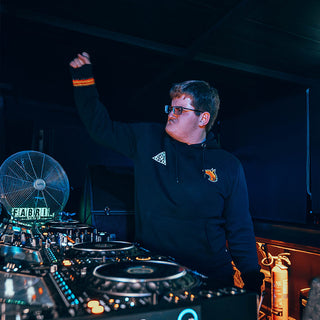 Equal2 Hoodie Essential