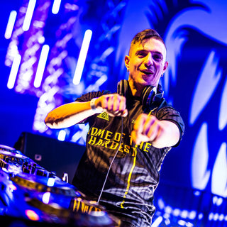 Camiseta de fútbol Triple6 El hogar del oro más duro